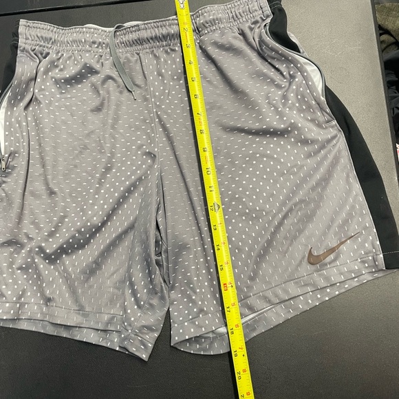 Nike Dri-FIT Gray Performance Shorts - Picture 4 of 5